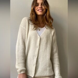 Aritzia Wilfred Front to Back Cardigan